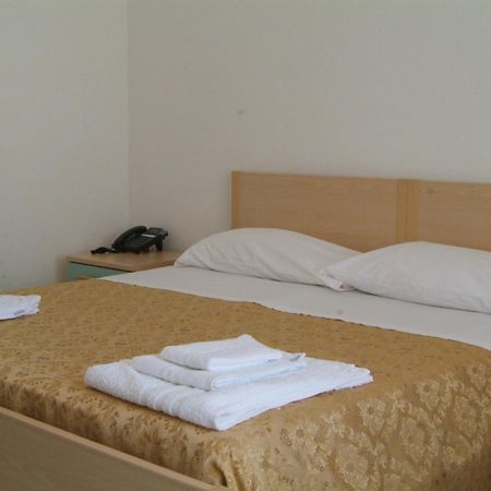 Hotel Aurora 스카우리 객실 사진